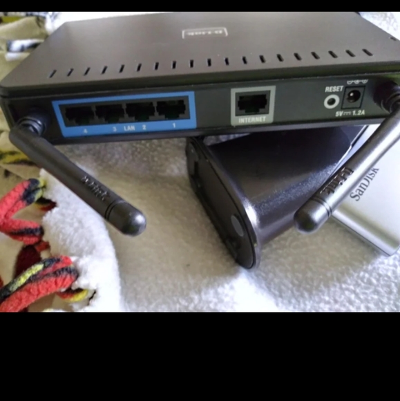 D-Link: dir-615 Router - Picture 5 of 6
